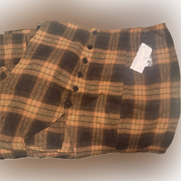 Forever 21 Black and Brown Plaid 2 Piece Set - Picture 7 of 8